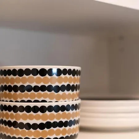 Huoneisto Bright, Lush And Comfortable In Kallio *