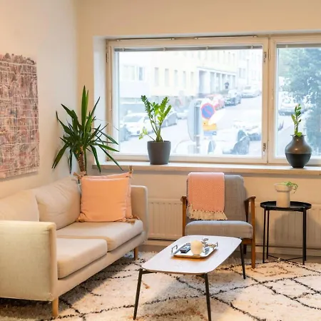Bright, Lush And Comfortable In Kallio * Helsinki