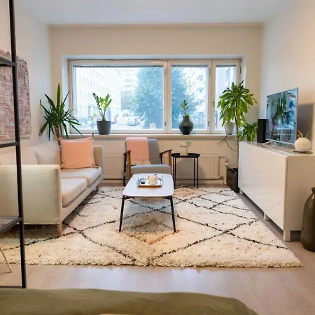 Bright, Lush And Comfortable In Kallio * Helsinki