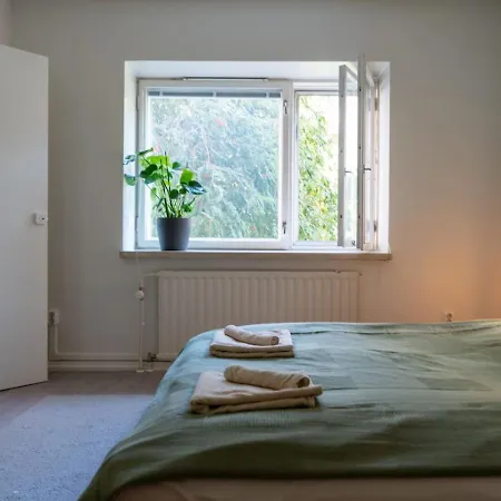 شقة Bright, Lush And Comfortable In Kallio